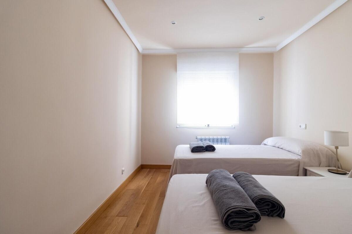 Apartamento Centro Gijon Con Parking Leilighet Eksteriør bilde